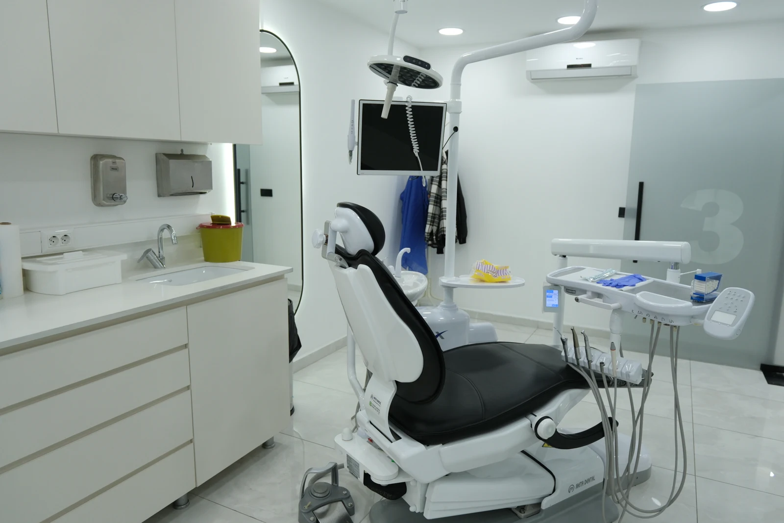 Dentatalar treatment room